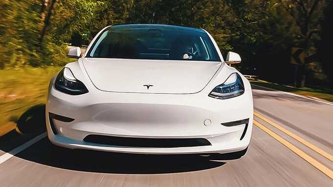 Tesla   1,6    