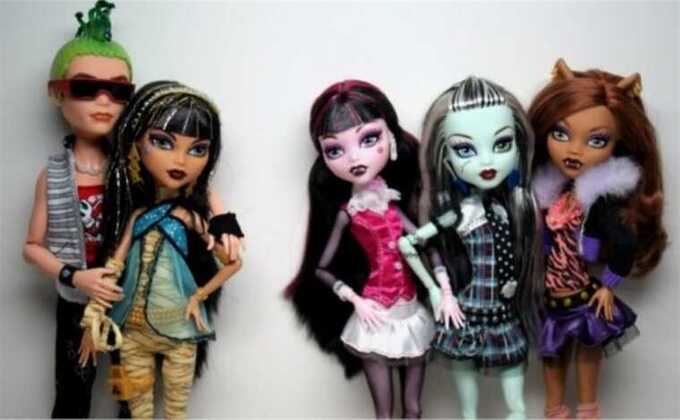      Monster High -   